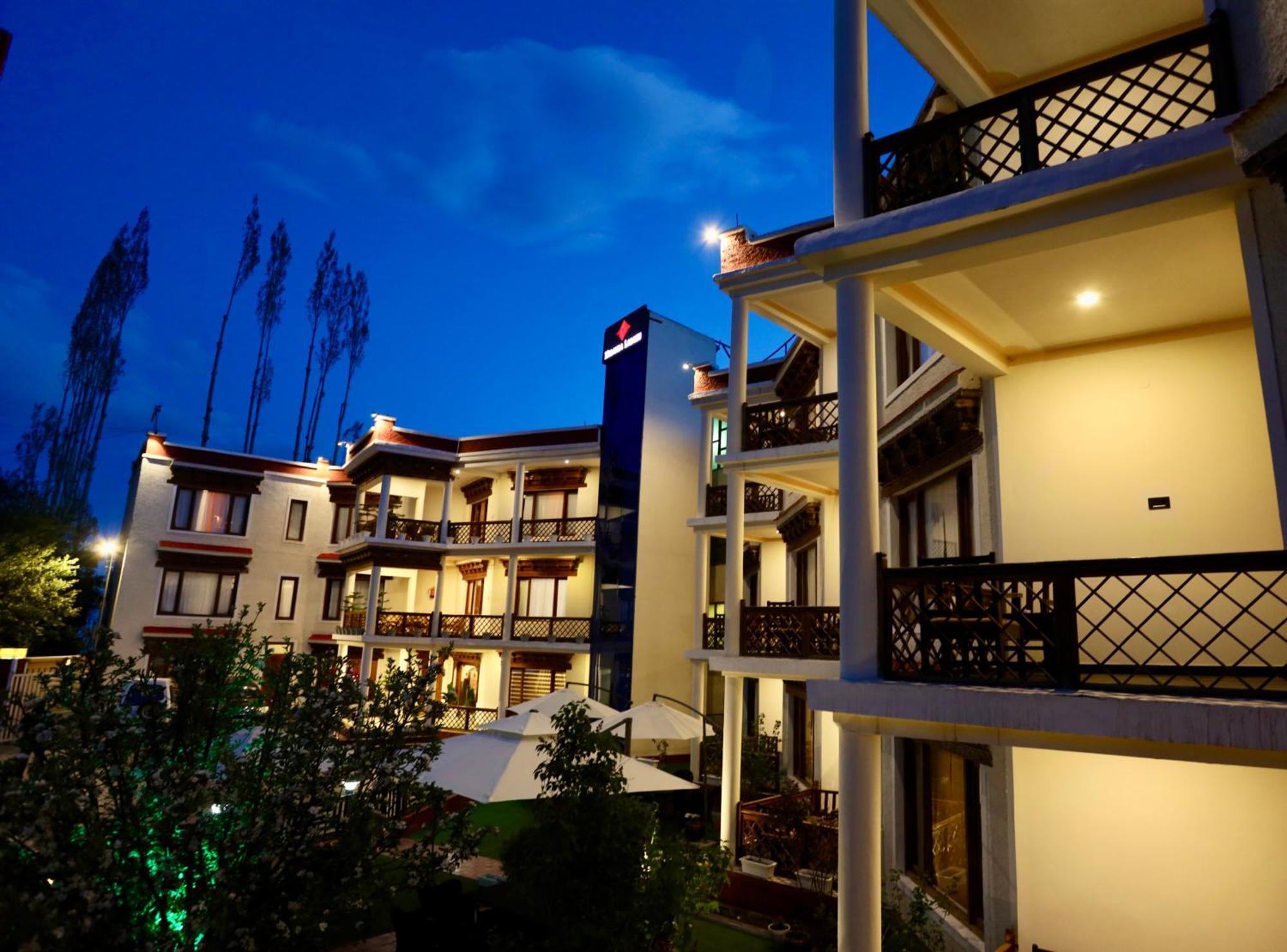 Hotel Nalanda Ladakh Leh Bagian luar foto